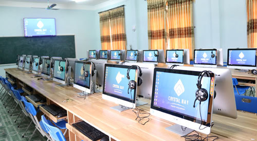 Vệ sinh các khu vực phòng tin học