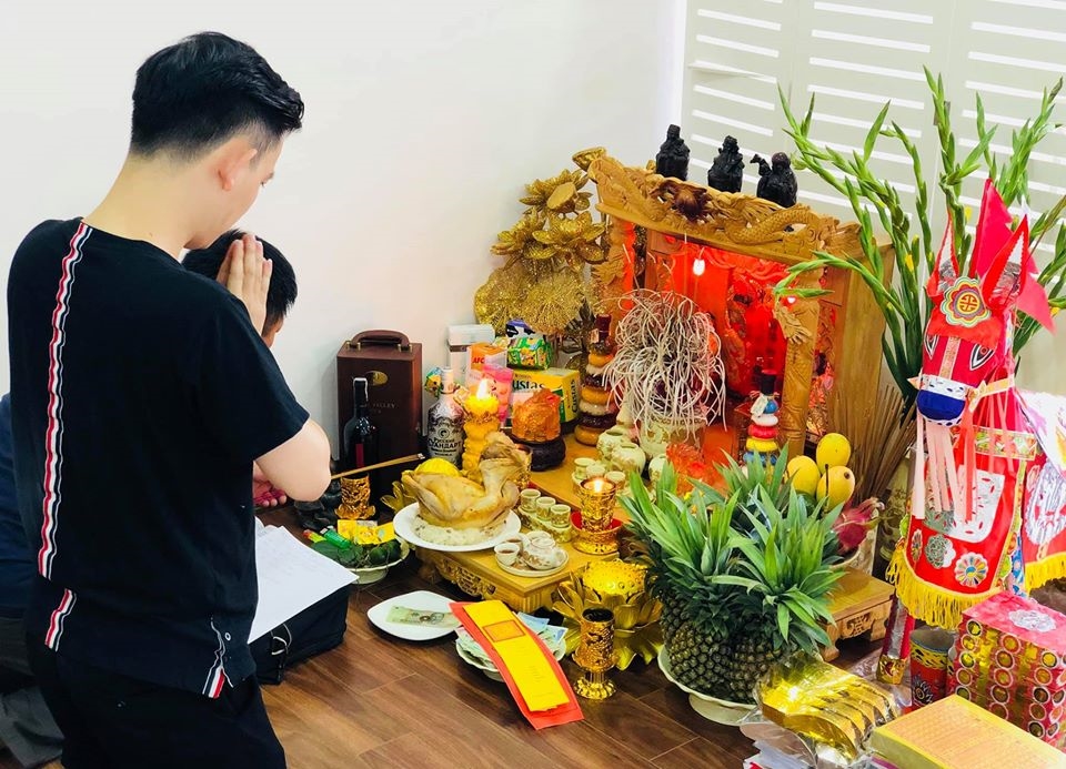 Văn khấn thần linh ngày nhập trạch