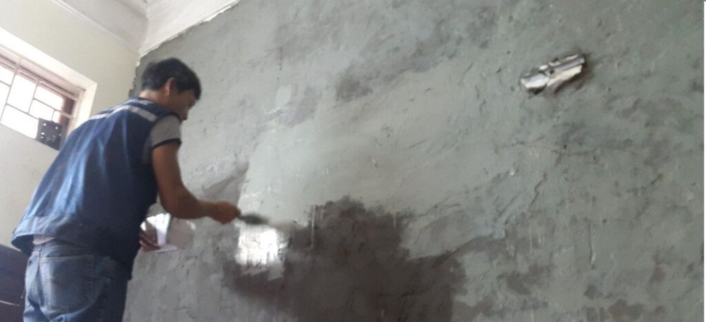 Chống thấm bên trong tường nhà